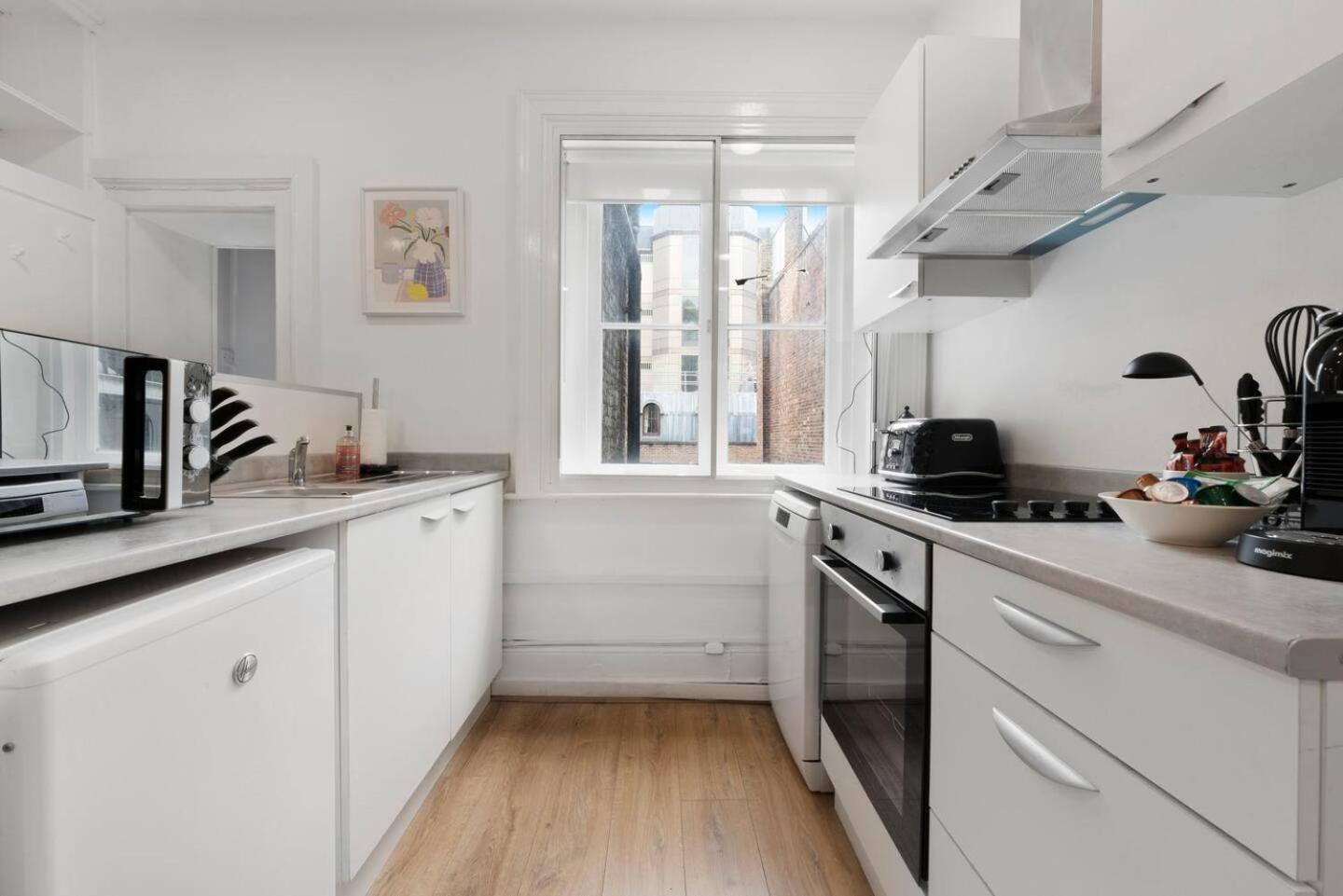 2 Bed Piccadilly Apartment 3 Londýn Exteriér fotografie